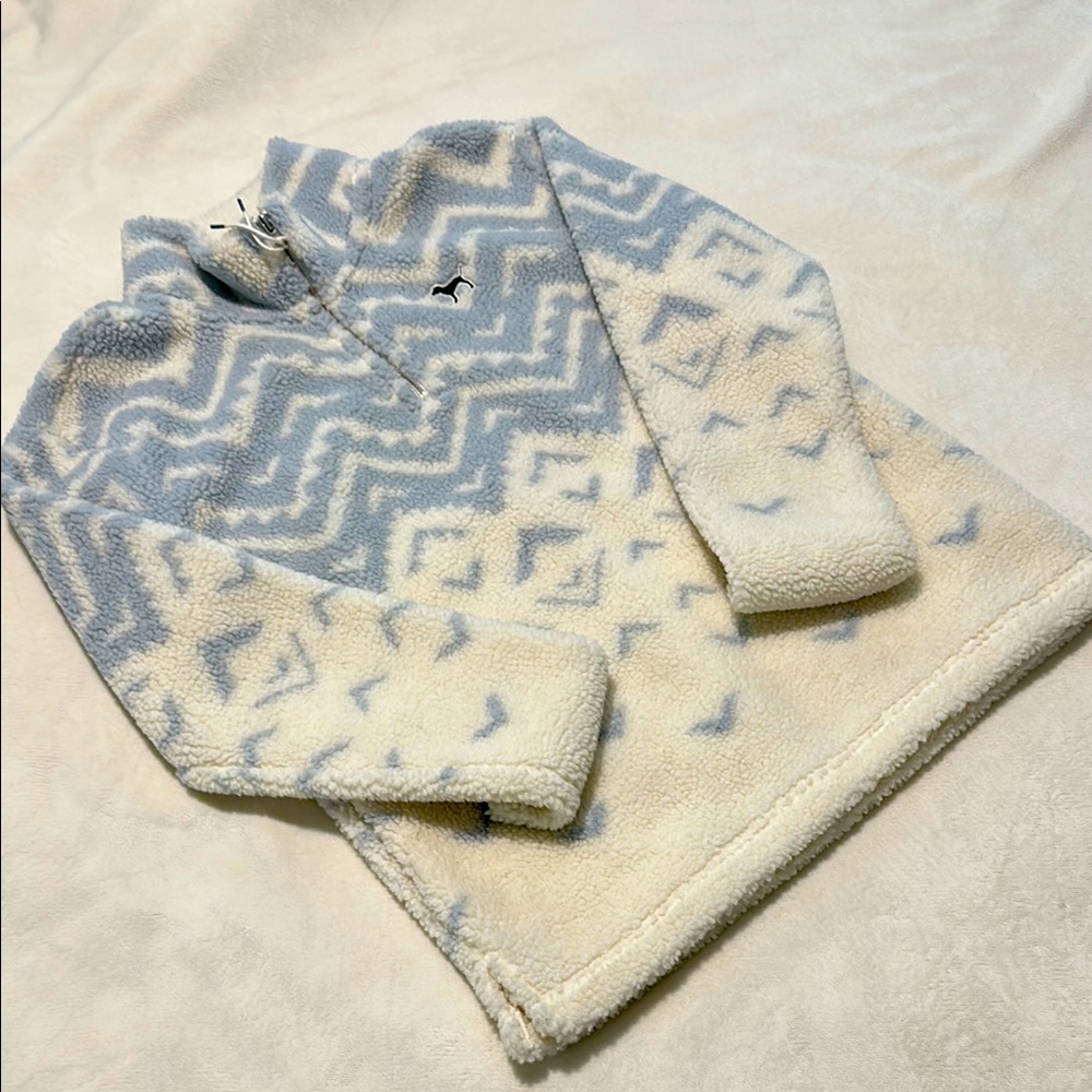 Victoria secret pink / Blue and Cream Patterned Fleece Pullover